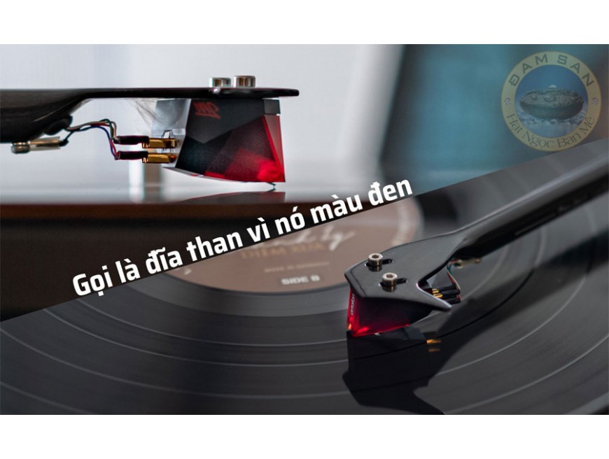 Sao lại gọi là đĩa than? nó thu và phát âm thanh như thế nào?