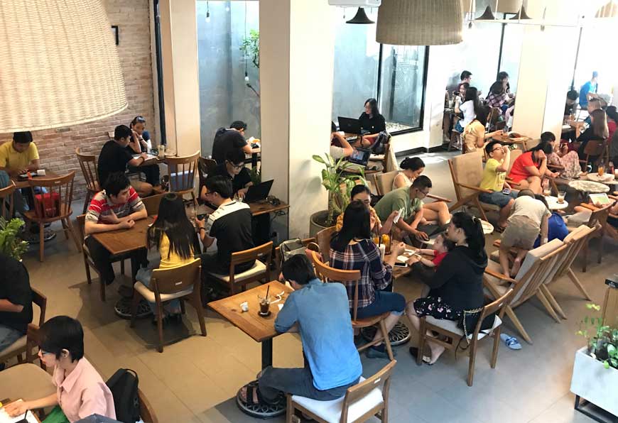 Cuộc chiến chuỗi cà phê Highlands Coffee, Trung Nguyên, The Coffee House đang khốc liệt ra sao
